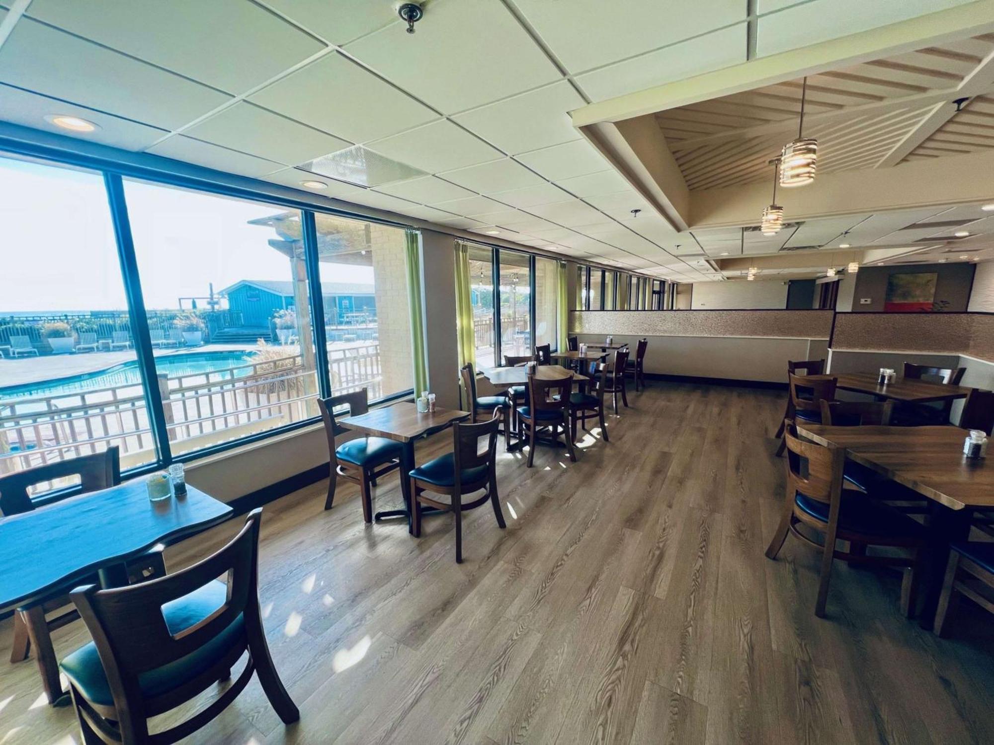 Doubletree By Hilton Atlantic Beach Oceanfront Exterior photo